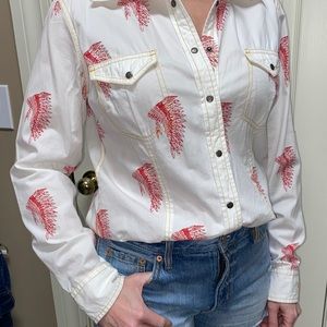 Western snap-front shirt. New with tags.